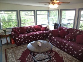 18 Briarwood Ave in Monroe, NY - Building Photo - Building Photo