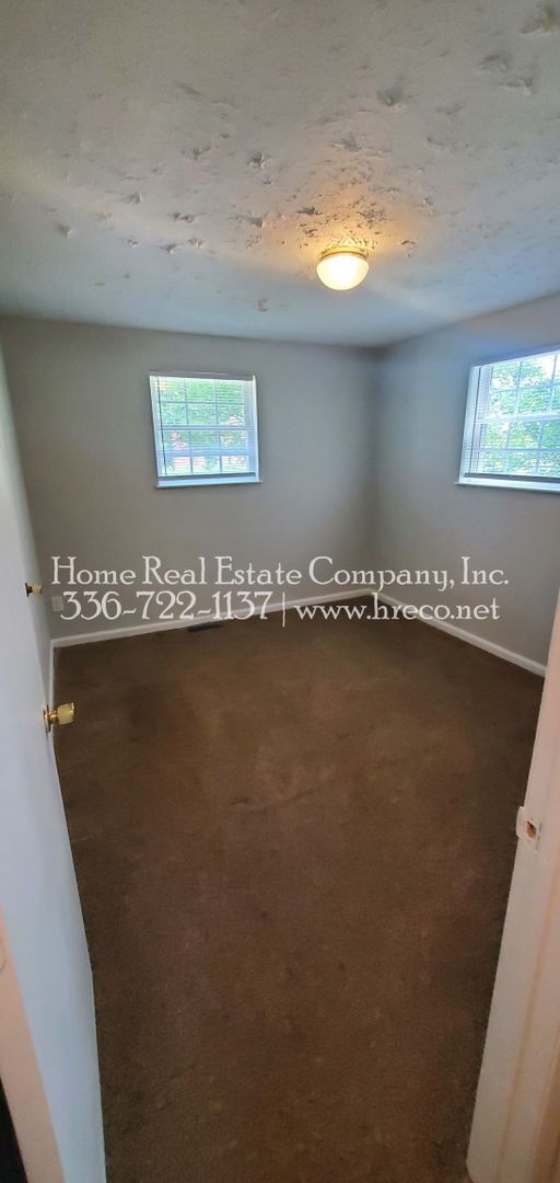 1226 Bethlehem Ln in Winston-Salem, NC - Building Photo - Building Photo