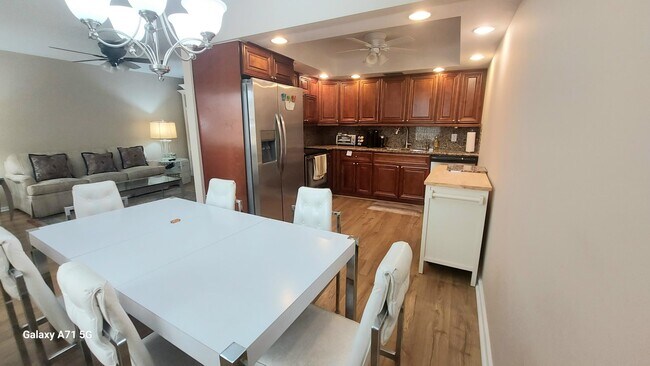 2044 Yarmouth E in Boca Raton, FL - Building Photo - Building Photo