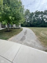 421 Lark Ct in Carmel, IN - Building Photo - Building Photo