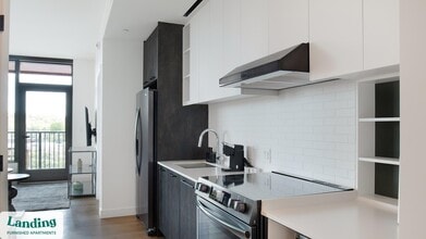 632 Howard Rd SE in Washington, DC - Foto de edificio - Building Photo