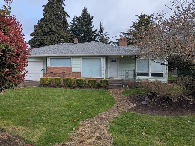 323 Juedes Ave N in Keizer, OR - Building Photo - Building Photo