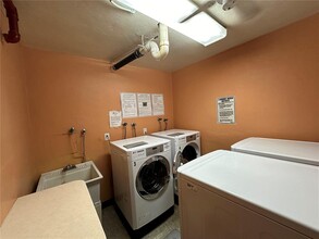 600 Three Islands Blvd, Unit 1015 in Hallandale Beach, FL - Building Photo - Building Photo
