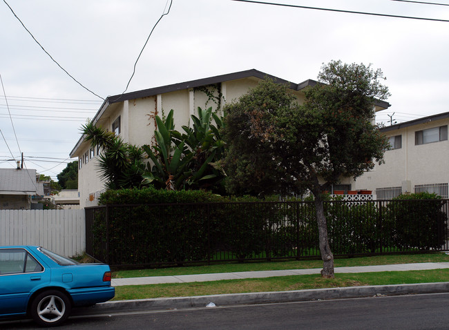 11953 Gale Ave in Hawthorne, CA - Building Photo - Building Photo