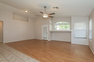 13928 N 133rd Ln in Surprise, AZ - Foto de edificio - Building Photo