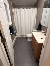 37 Sayre St, Unit 1 in Elizabeth, NJ - Building Photo - Building Photo