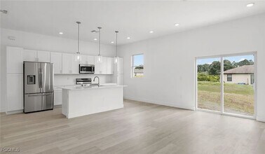 4103 Nora Ave S in Lehigh Acres, FL - Building Photo - Building Photo