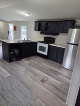 8 Geer Rd in Hudson Falls, NY - Building Photo - Building Photo