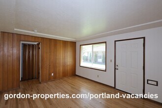 1175 NE 65th Ave in Portland, OR - Building Photo - Building Photo
