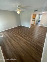 2709 Grinstead Dr in Louisville, KY - Building Photo - Building Photo