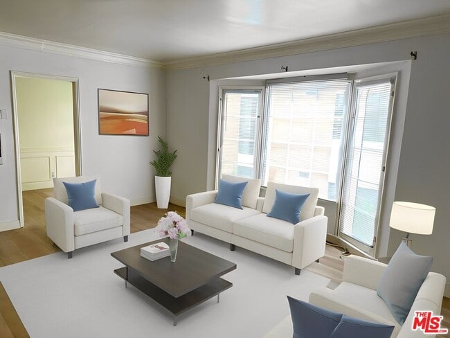 property at 325 N Palm Dr