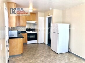 1055b Grand Ave in South San Francisco, CA - Building Photo - Building Photo