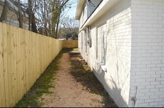 3007 Grovey St in Houston, TX - Building Photo - Building Photo