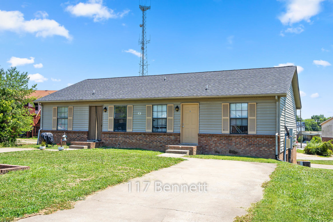 117 Bennett Dr in Clarksville, TN - Building Photo