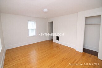 17 Margin St in Orono, ME - Building Photo - Building Photo