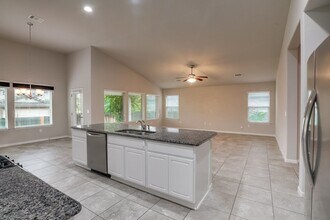 612 Winnsboro Cove in Round Rock, TX - Building Photo - Building Photo