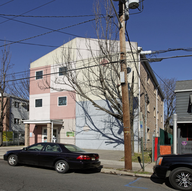 287 Townsend St in New Brunswick, NJ - Building Photo - Building Photo