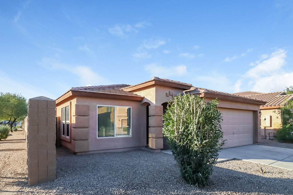 25213 W Cranston Ln in Buckeye, AZ - Building Photo