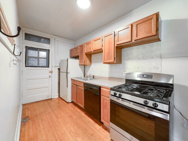 4222 N Clark St in Chicago, IL - Building Photo - Building Photo