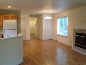 35413 Oakwood Dr in Saint Helens, OR - Building Photo - Building Photo