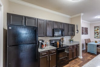 Village at Elam Farms in Murfreesboro, TN - Foto de edificio - Interior Photo