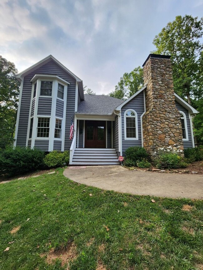 8 Meadow Wood Trail in Fletcher, NC - Building Photo - Building Photo