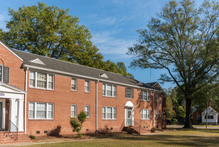 3704 Chapel Dr, Unit B in Richmond, VA - Foto de edificio - Building Photo