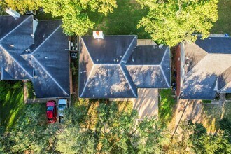 6311 Laurel Bush Ln in Sugar Land, TX - Building Photo - Building Photo