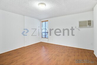 4506 Saugus Ave in Los Angeles, CA - Foto de edificio - Building Photo