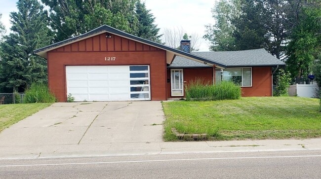 property at 1217 Park Garden Rd