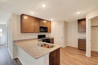 14421 Conifer Dr in Conroe, TX - Building Photo - Building Photo