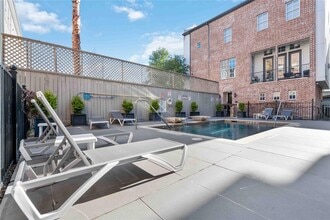 1030 Live Oak St in Houston, TX - Building Photo - Building Photo