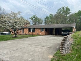 733 Pine St in Kannapolis, NC - Building Photo