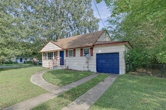 1316 Gabriel Dr in Norfolk, VA - Foto de edificio - Building Photo