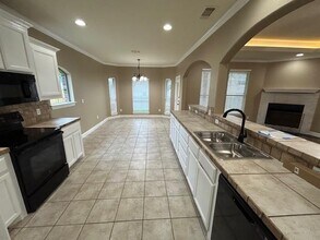 121 Deanna Ln in Weatherford, TX - Building Photo - Building Photo