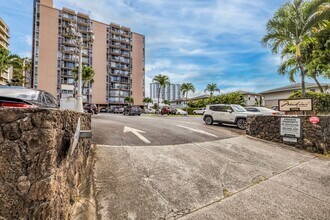 1050 Kinau St in Honolulu, HI - Building Photo - Building Photo