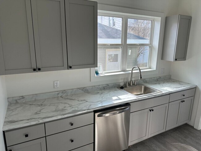 1214-1216 Brown St in Lafayette, IN - Building Photo - Building Photo