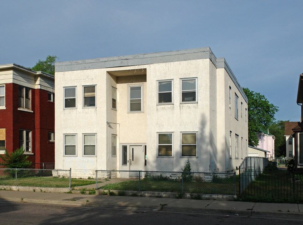 3332 4th Ave S in Minneapolis, MN - Building Photo