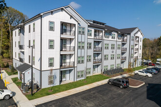 Novo Hickory Highlands in Antioch, TN - Foto de edificio - Building Photo