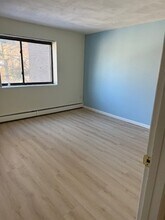 32 Whites Ave in Watertown, MA - Building Photo - Building Photo