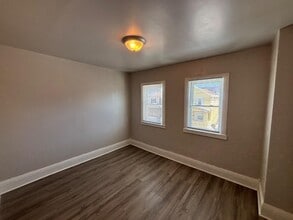 211 N 5th Ave in Altoona, PA - Building Photo - Building Photo