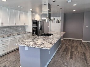 10719 Stonebrook Pl NW in Albuquerque, NM - Building Photo - Building Photo