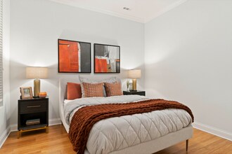 1040 W Monroe St in Chicago, IL - Building Photo - Building Photo