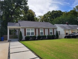 1740 Madrona St NW in Atlanta, GA - Building Photo