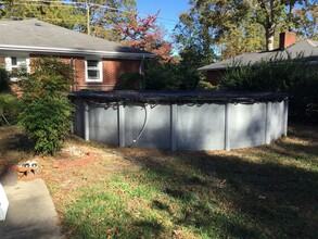 4745 Hermitage Rd in Virginia Beach, VA - Building Photo - Building Photo