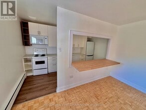 109 Beech Ave in Toronto, ON - Building Photo - Building Photo
