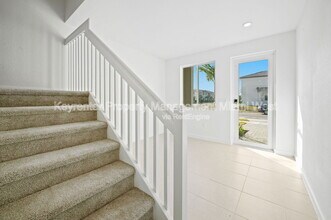 1385 SE 7th Ter in Homestead, FL - Foto de edificio - Building Photo