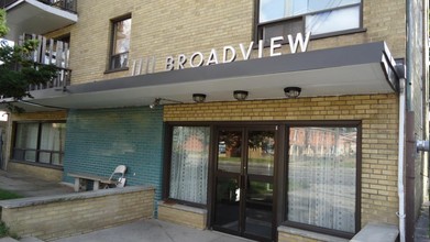 1111 Broadview in Toronto, ON - Building Photo - Building Photo