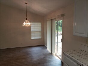 12 Knotts Glen Ct in Chico, CA - Building Photo - Building Photo