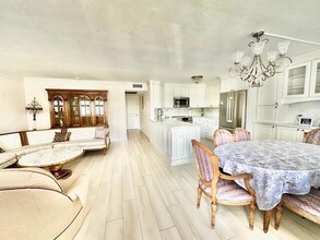 2091 Yarmouth E, Unit 2091 in Boca Raton, FL - Building Photo - Building Photo